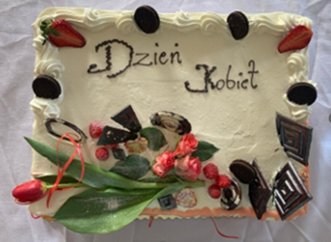 Tort_z_okazji_Dnia_Kobiet.png