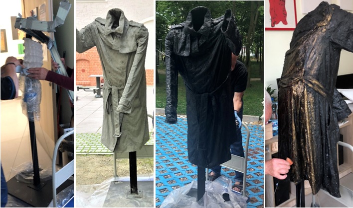 Fotografia przedstawia proces powstania rzeźby - 1 z lewej: stelaż z aluminiowych elementów, 2 z lewej zawieszony na stelażu płaszcz pokryty betonem, 3 z lewej" pomalowany na czarno płaszcz rzeźby, 4 z lewej: nakładanie na czarny płaszcz złotej farby, aby nadać całości charakter rzeźby z brązu